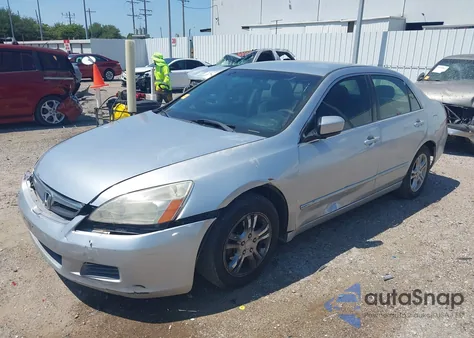 2007 Honda Accord 2.4 Se from USA, damaged, VIN 1HGCM56337A159021